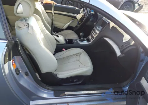 2009 Infiniti G37 z USA, uszkodzony, nr VIN JNKCV66E59M720208